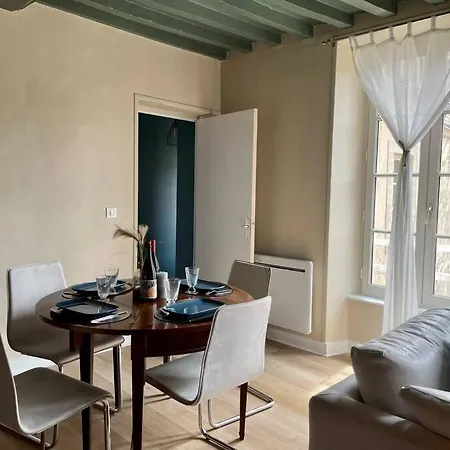 Le Liberty By Melrose