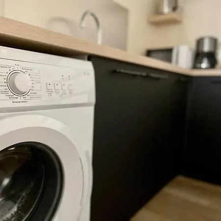 Le Liberty By Melrose