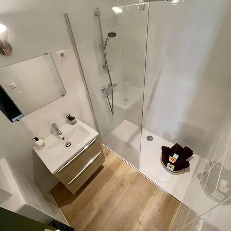 Le Liberty By Melrose *