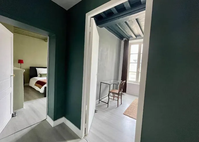 Le Liberty By Melrose Apartment *