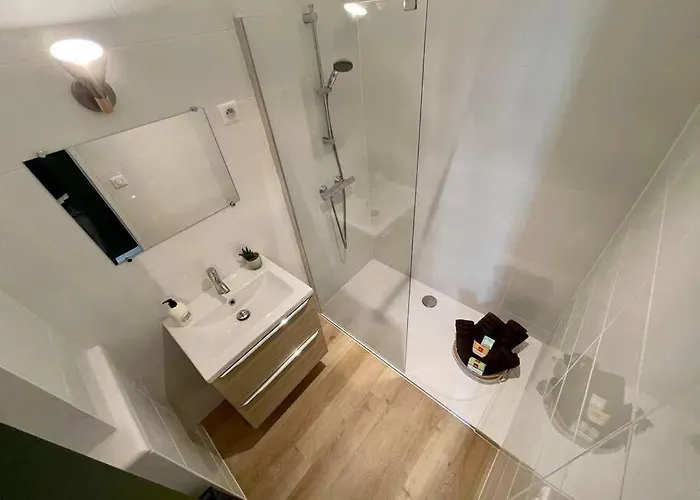 Le Liberty By Melrose *