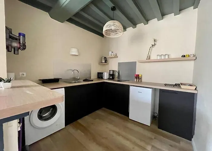 Le Liberty By Melrose Apartment