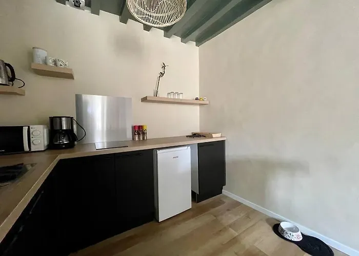 Le Liberty By Melrose Apartment